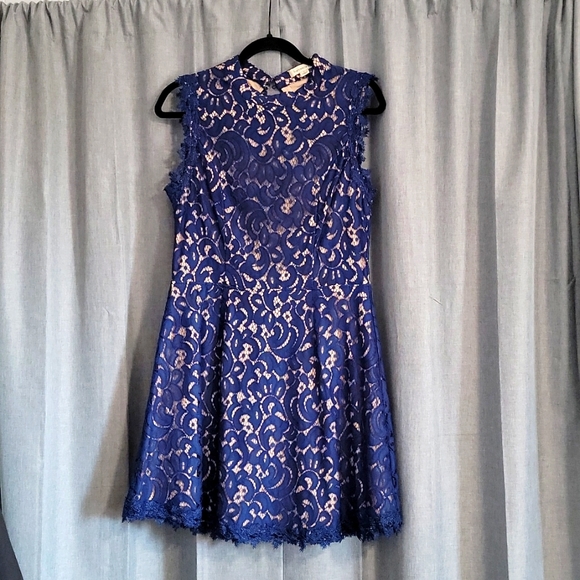 Rich blue lace open back dress - Picture 1 of 5